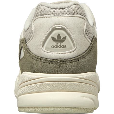 adidas yung weiß